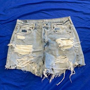 AE 90’s Boyfriend Shorts